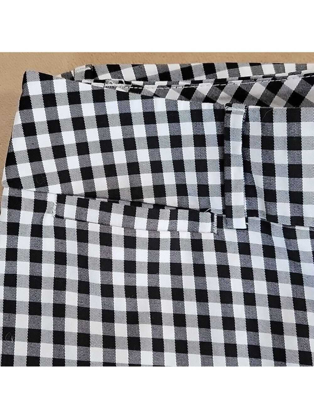 Ann Taylor Factory Black/White Vichy Gingham Checked Ankle Pants Size 8 EUC - Picture 4 of 13